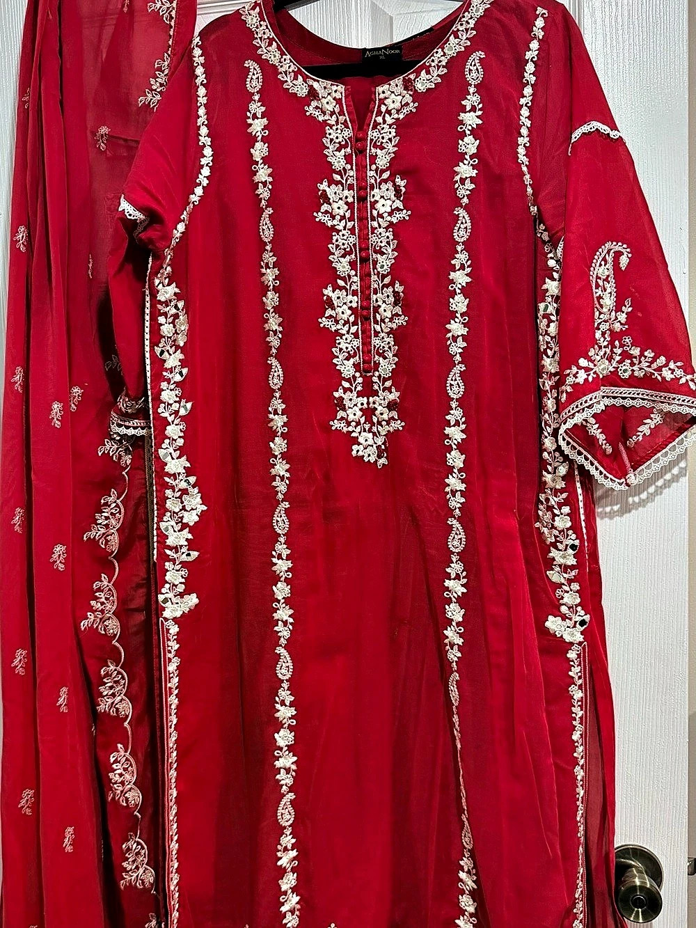 Pakistani AghaNoor Embroidered Red & White Floral Kurta XL Like New